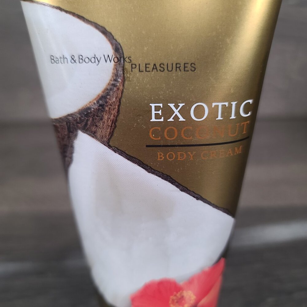 Bath and Body works Lot of 2 Used Pleasures Body Lotion Peach and Exotic Coconut - Picture 3 of 14